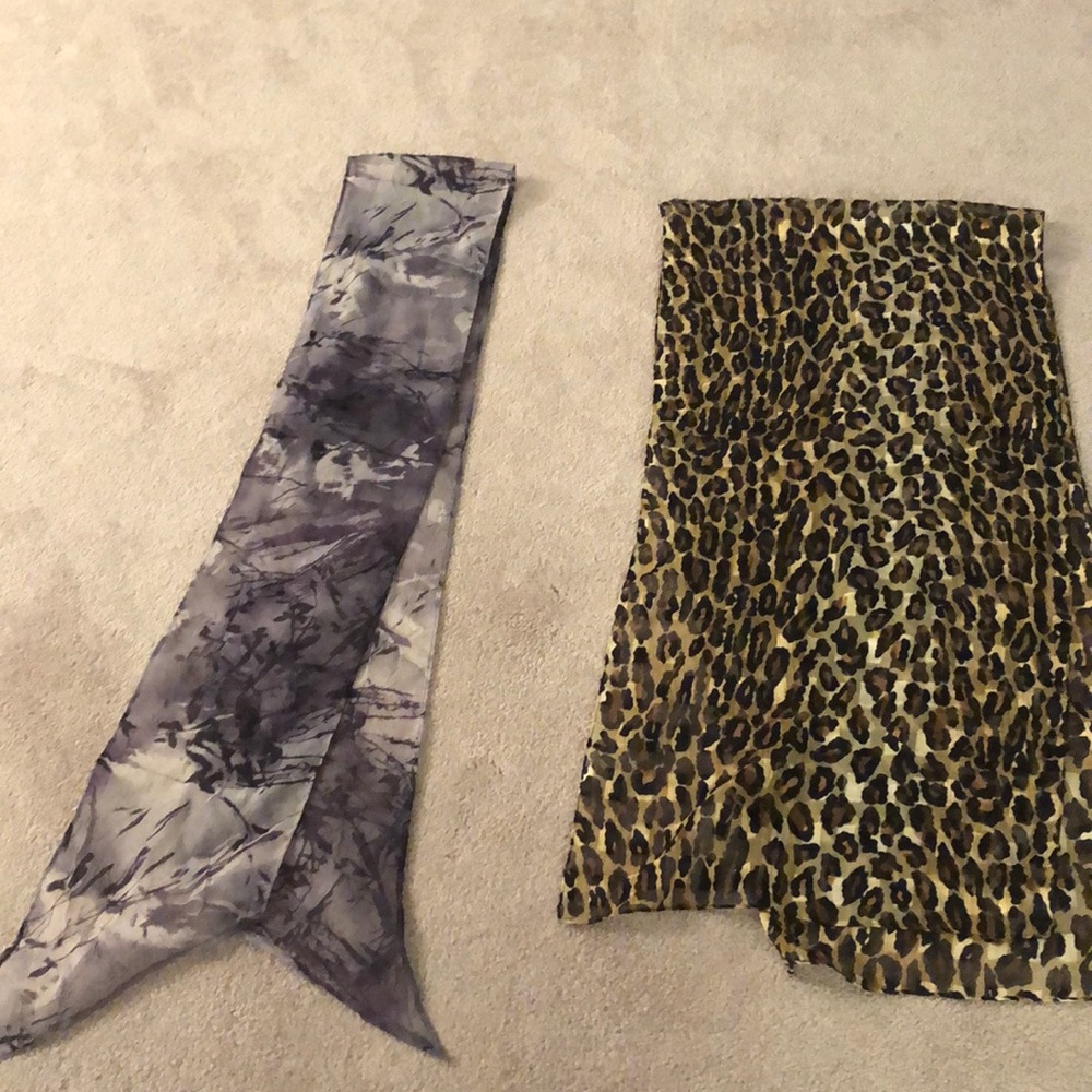 2 light weight scarves